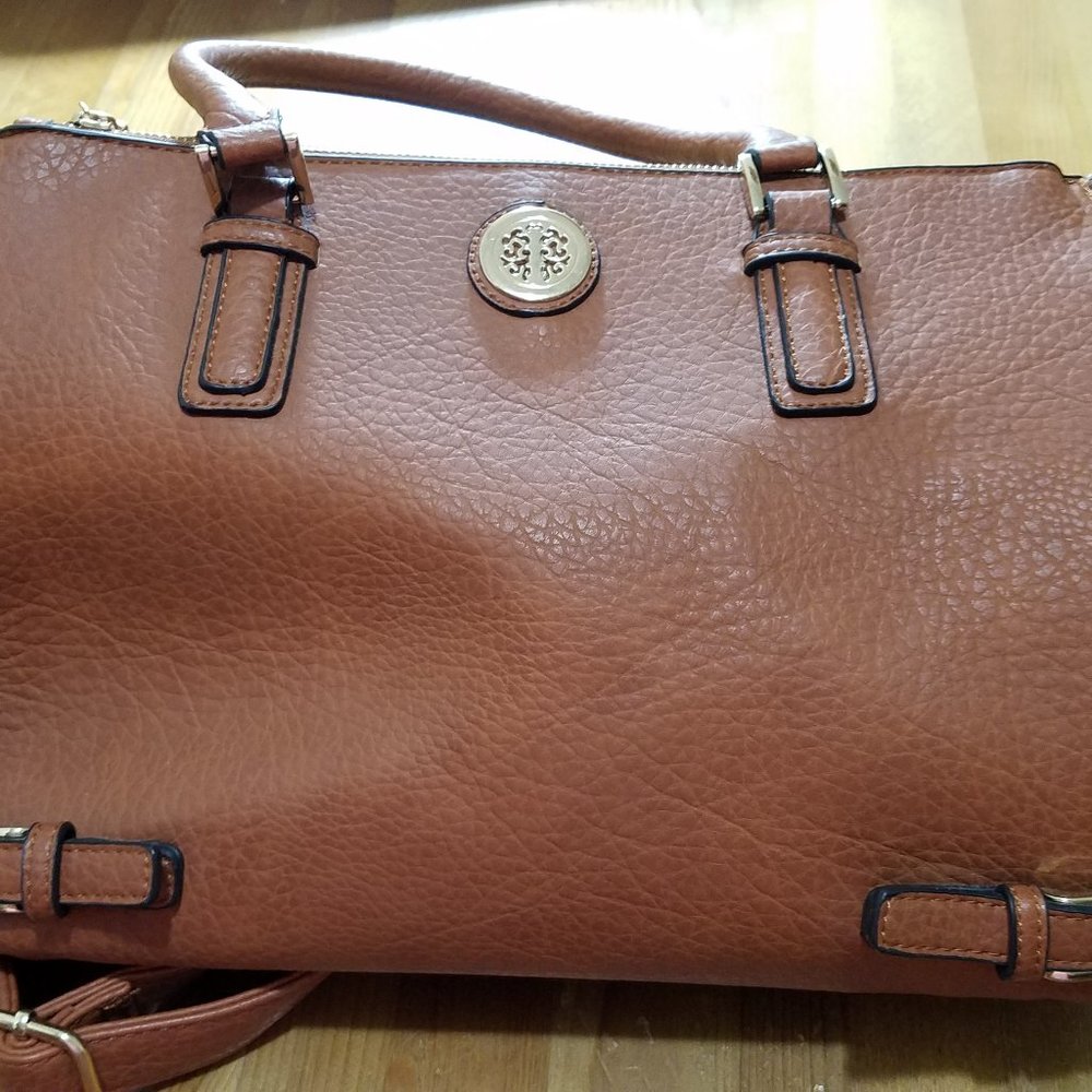 Bag. Comfortable. Cozy.